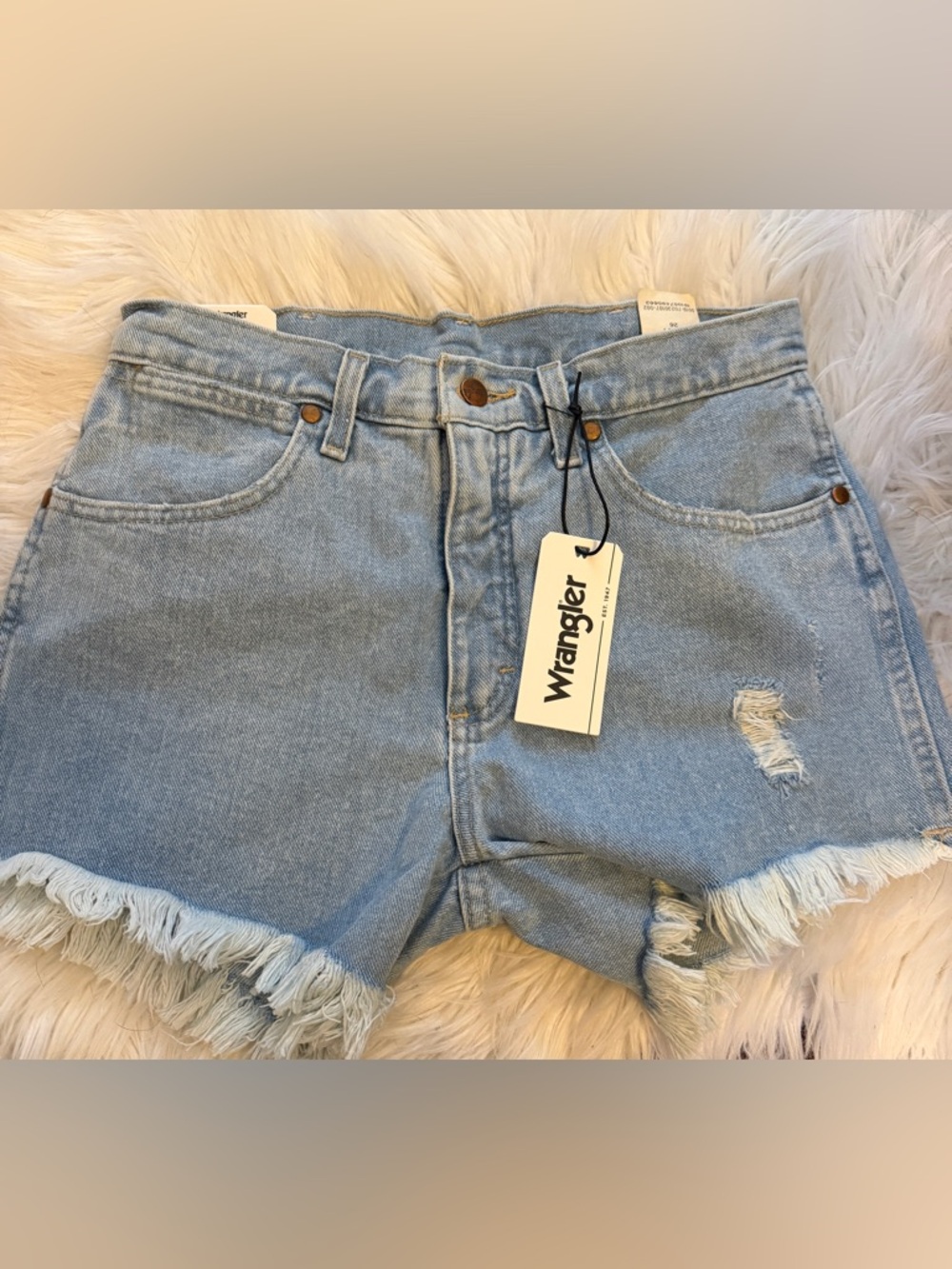 Wrangler Reworked shorts size 26
